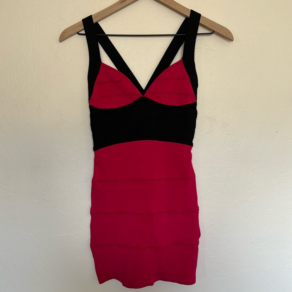 Bebe dress